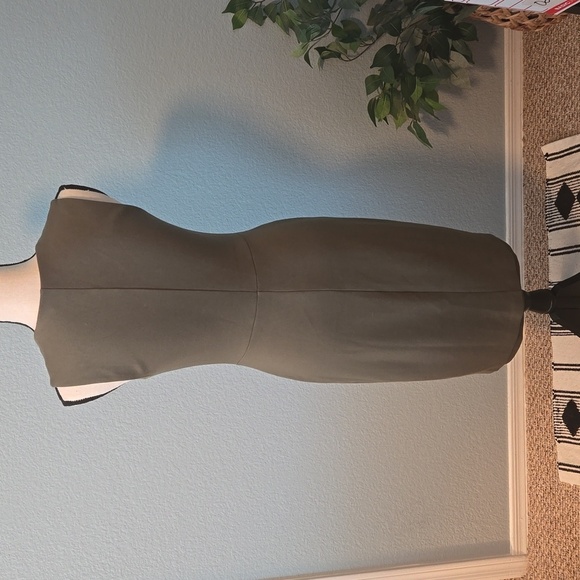 BAILEY/44 Sundowners dress sleeveless olive color lined front zip size Medium - Picture 7 of 10